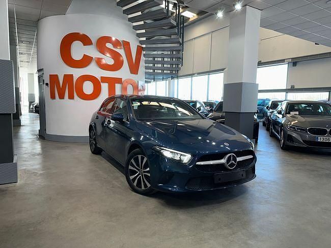 Usado Mercedes A250 218 CV (160 kW) 2021 Azul Berlina