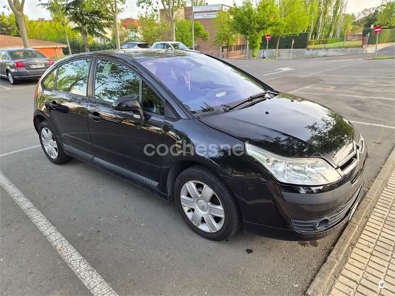 Begagnad Citroën C4 92 HK (67 kW) 2008 Svart Sedan