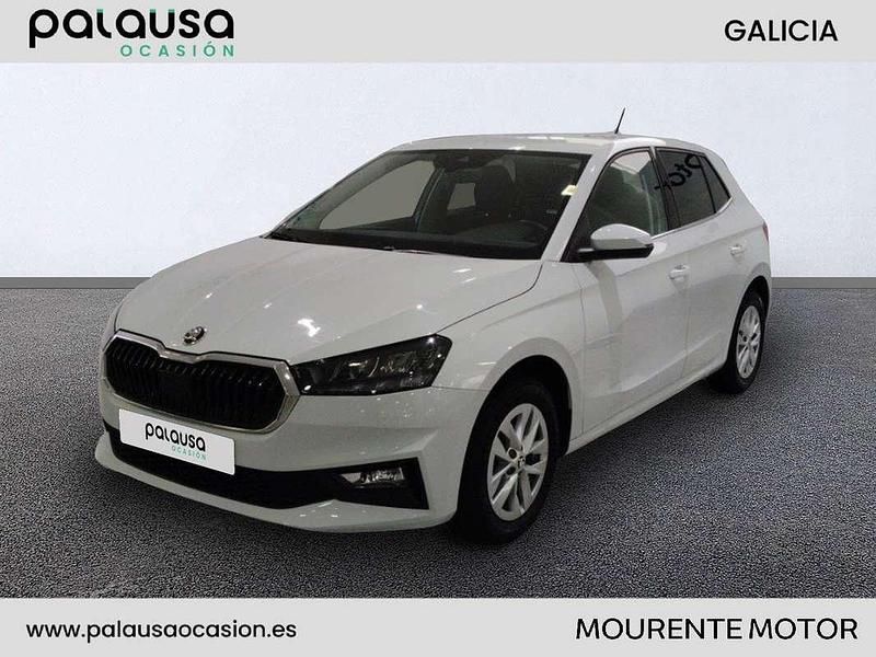 Blanco Usado 2024 Skoda Fabia Selection Utilitario | 16.990 € (Un poco caro) - Imagen 1/4