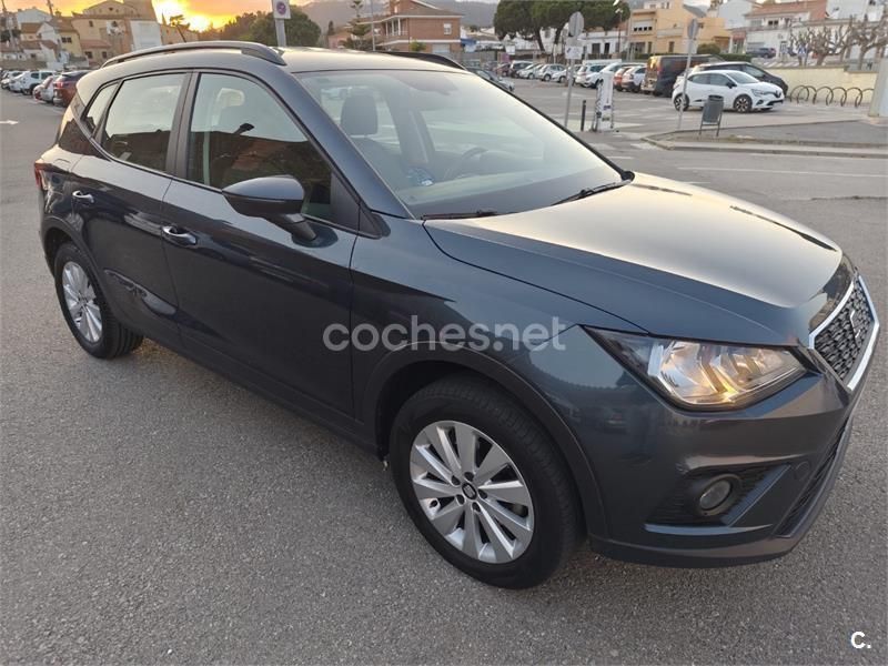Gris / plata Usado 2019 Seat Arona Style SUV | 10.350 € (Buen precio) - Imagen 1/4