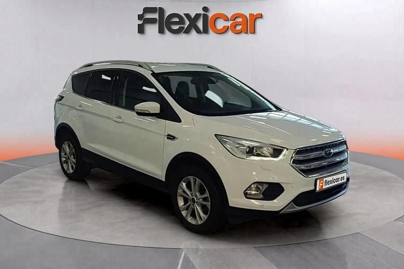 Blanco Usado 2018 Ford Kuga Titanium SUV | 14.190 € (Precio justo) - Imagen 1/4