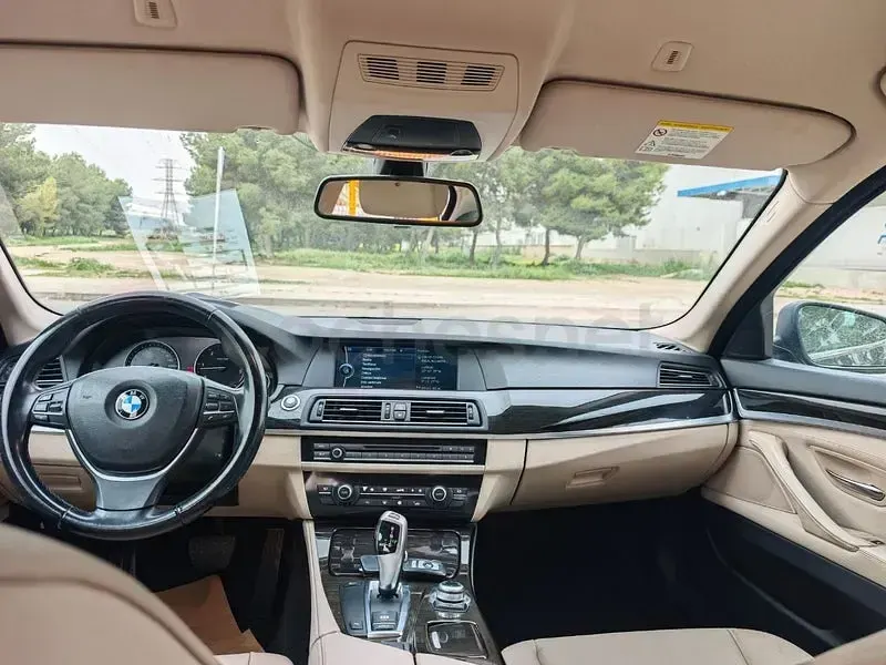 Usado BMW 525 Comfort Edition 204 CV (150 kW) 2011 Gris / plata Berlina