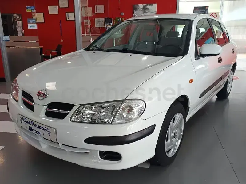Usado Nissan Almera Comfort 90 CV (66 kW) 2001 Blanco Berlina