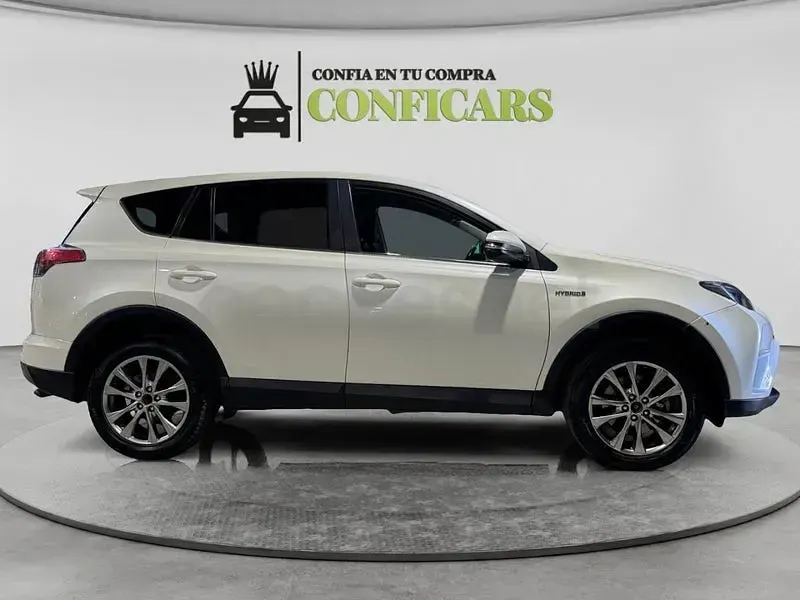 Usado Toyota RAV4 Hybrid Advance 197 CV (144 kW) 2016 Blanco SUV
