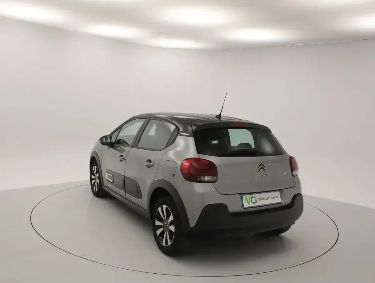 Usado Citroën C3 Feel 83 CV (61 kW) 2021 Gris Utilitario
