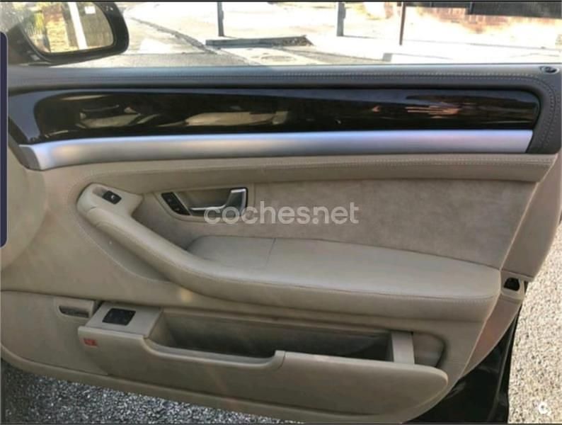 Usado Audi A8L 450 CV (330 kW) 2006 Azul Berlina