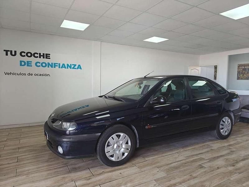 Azul Usado 1995 Renault Laguna Berlina | 1999 € - Imagen 1/4