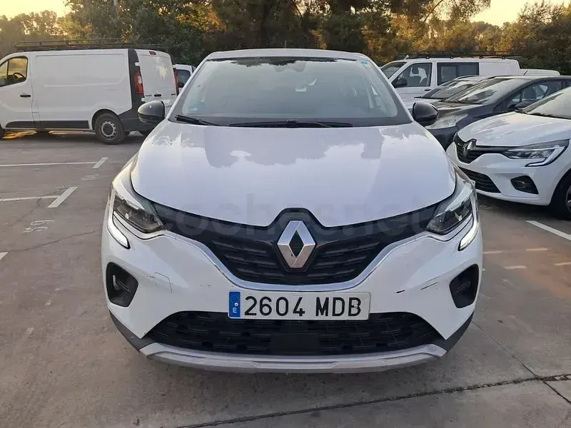 Usado Renault Captur Equilibre 101 CV (74 kW) 2022 Blanco SUV