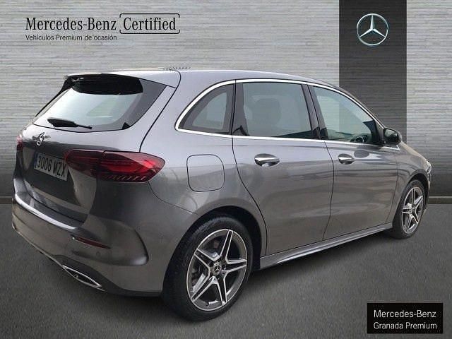 Usado Mercedes B250e AMG line 218 CV (160 kW) 2025 Gris montaña Utilitario
