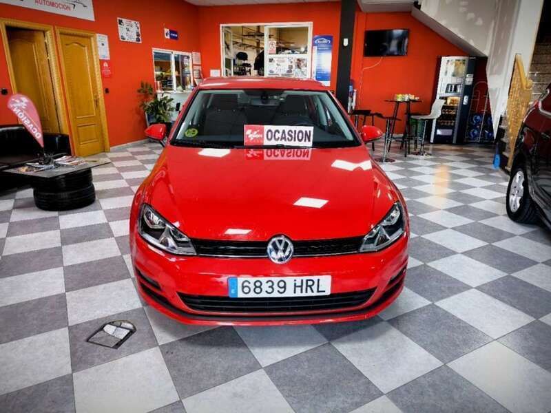 Rojo Usado 2013 VW Golf VII Advance Utilitario | 10.900 € (Un poco caro) - Imagen 1/4