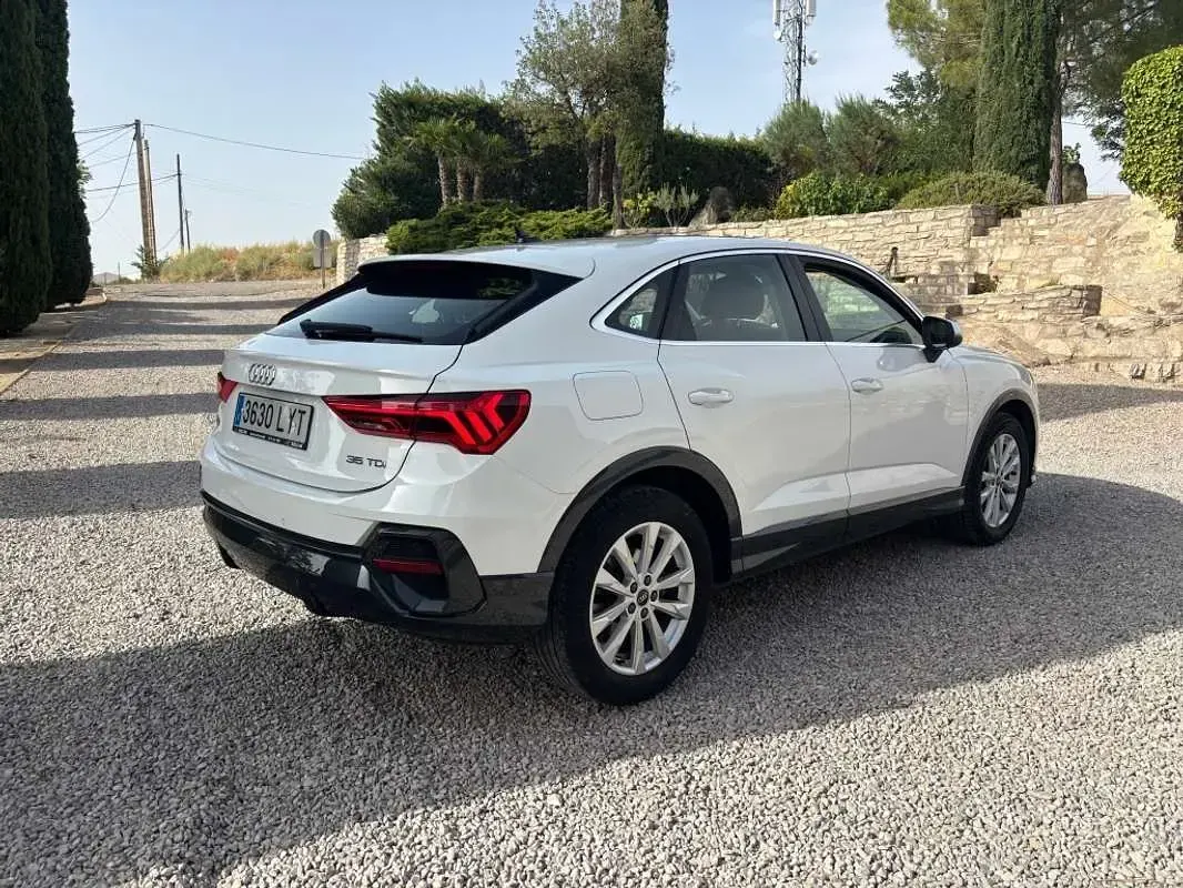 Usado Audi Q3 Sportback 150 CV (110 kW) 2022 Blanco SUV