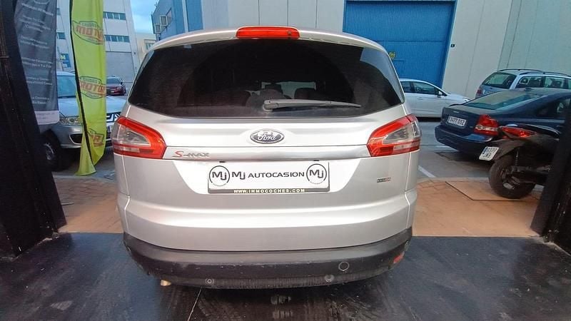 Usado Ford S-MAX Titanium 140 CV (102 kW) 2010 Gris / plata Monovolumen