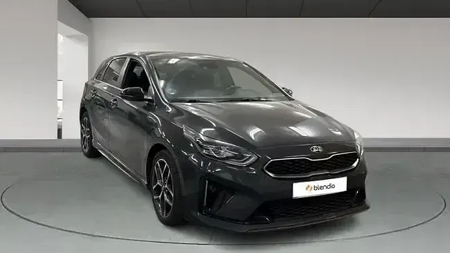 Usado Kia Ceed GT GT-Line 136 CV (100 kW) 2021 Gris