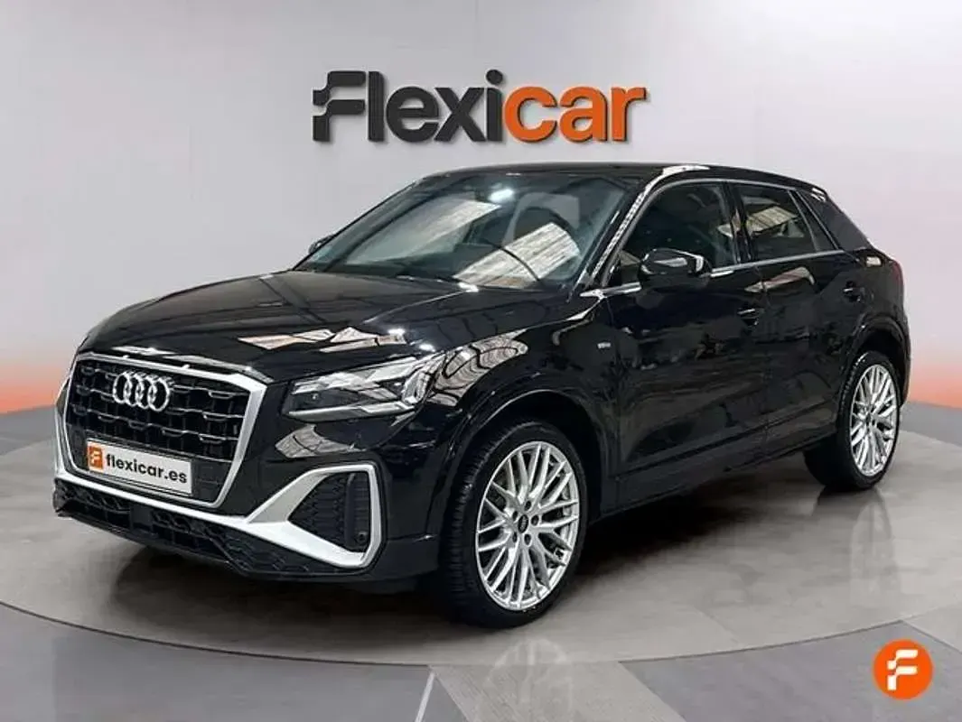 Usado Audi Q2 116 CV (85 kW) 2024 Negro SUV