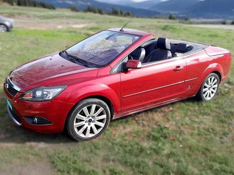 Usado Ford Focus Cabriolet Titanium 145 CV (106 kW) 2008 Burdeos Descapotable