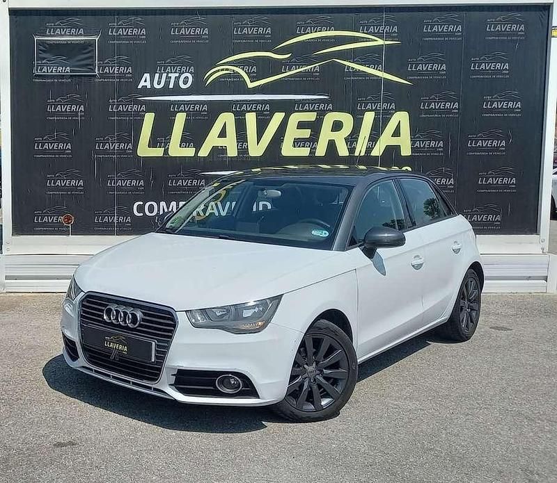 Blanco Usado 2013 Audi A1 Sportback Attraction Utilitario | 7950 € (Caro) - Imagen 1/4
