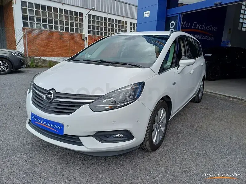 Usado Opel Zafira Life Innovation 136 HP (100 kW) 2019 Branco Monovolume