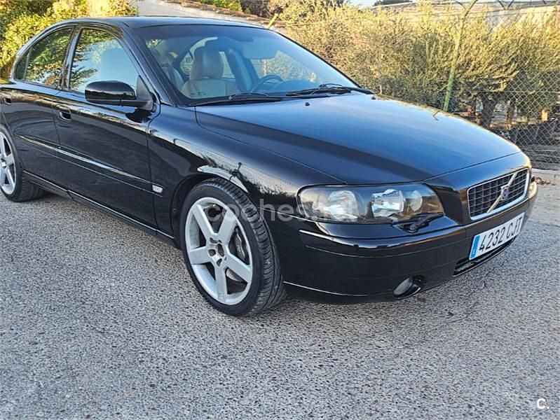 Negro Usado 2004 Volvo S60 Berlina | 6500 € - Imagen 1/4