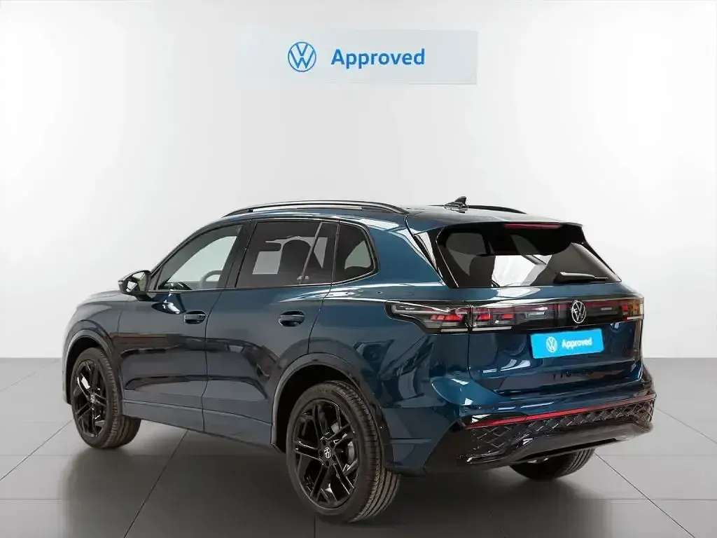 Usado VW Tiguan R-line 150 CV (110 kW) 2024 Azul SUV
