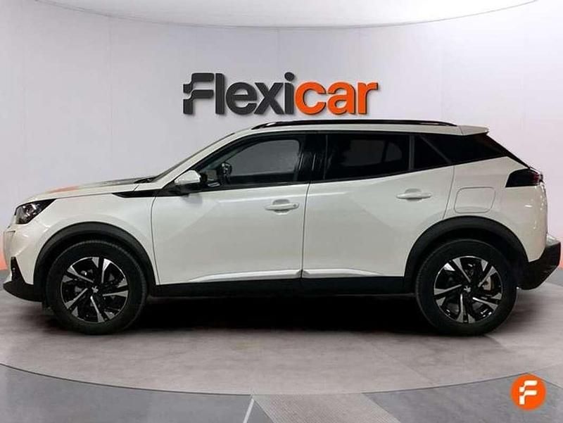 Usado Peugeot 2008 Allure 131 CV (96 kW) 2021 Blanco SUV