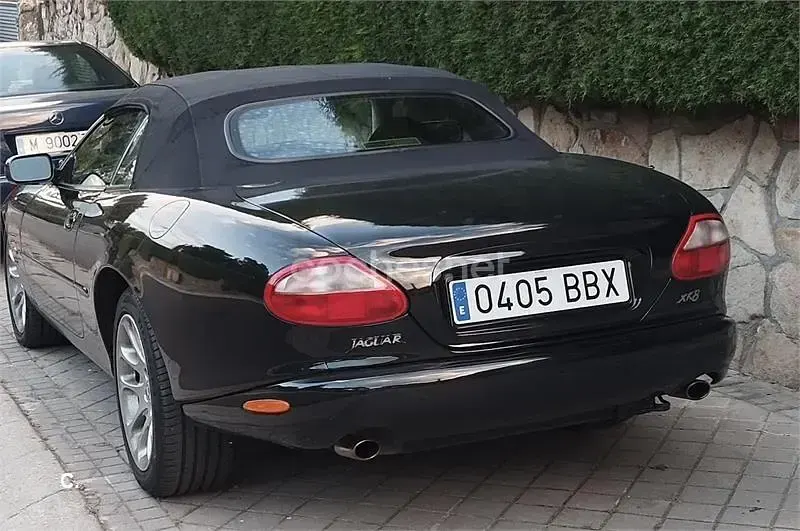 Usado Jaguar XK8 290 CV (213 kW) 1999 Negro Descapotable