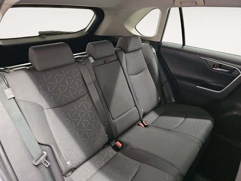 Usado Toyota RAV4 Advance 218 CV (160 kW) 2021 Gris oscuro SUV