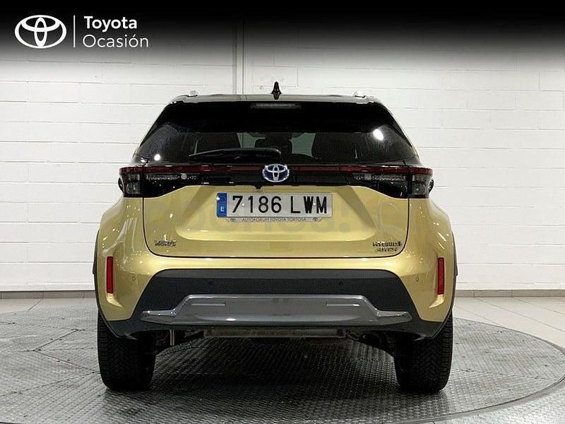 Usado Toyota Yaris Cross Edition 116 CV (85 kW) 2022 Amarillo SUV