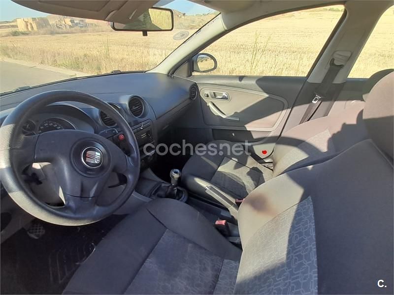 Usado Seat Cordoba Reference 70 CV (51 kW) 2006 Negro Berlina