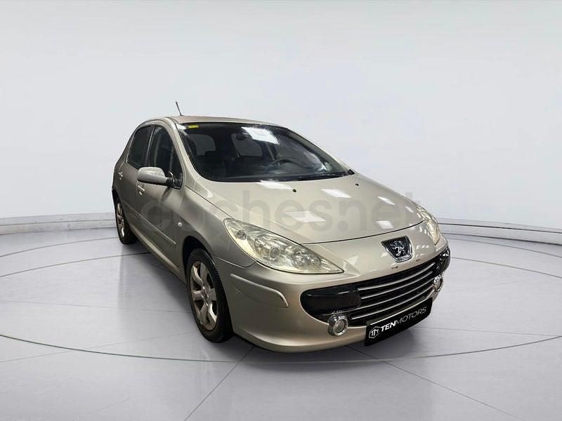 Usado Peugeot 307 110 CV (80 kW) 2007 Gris / plata Berlina