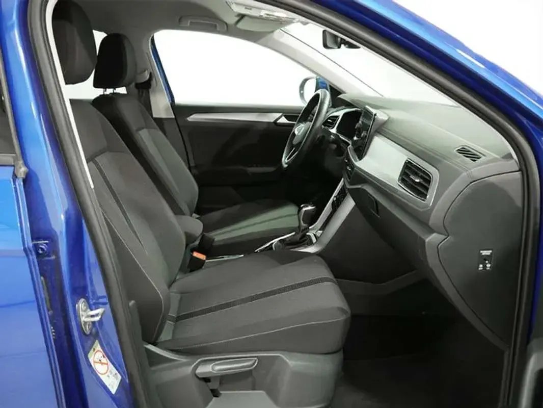 Usado VW T-Roc Life 150 CV (110 kW) 2025 Azul SUV