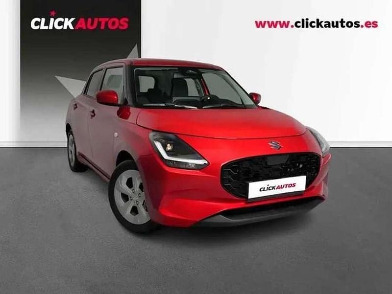 Usado Suzuki Swift 83 CV (61 kW) 2025 Rojo Utilitario