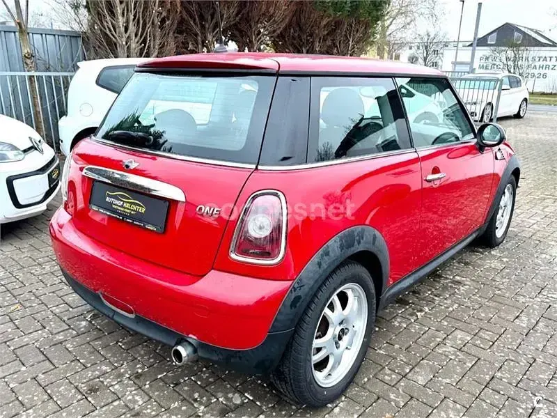 Usado Mini ONE 95 CV (69 kW) 2009 Rojo Utilitario
