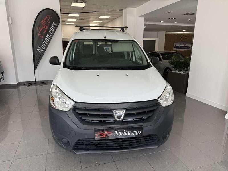 Usado Dacia Dokker Ambiance 75 CV (55 kW) 2015 Blanco Monovolumen