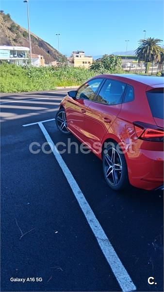 Usado Seat Ibiza FR 115 CV (84 kW) 2020 Rojo Utilitario