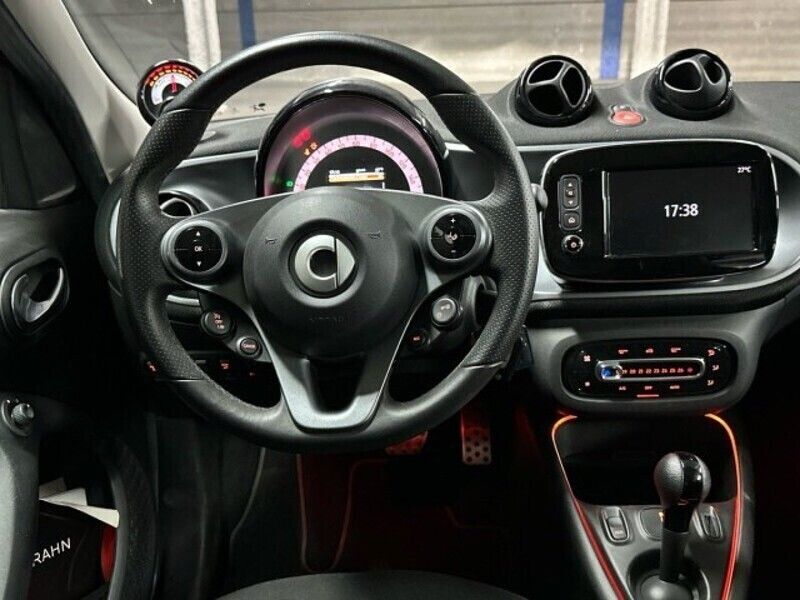 Usado Smart ForFour Electric Drive Passion 60 kW (82 CV) 2021 Negro Berlina