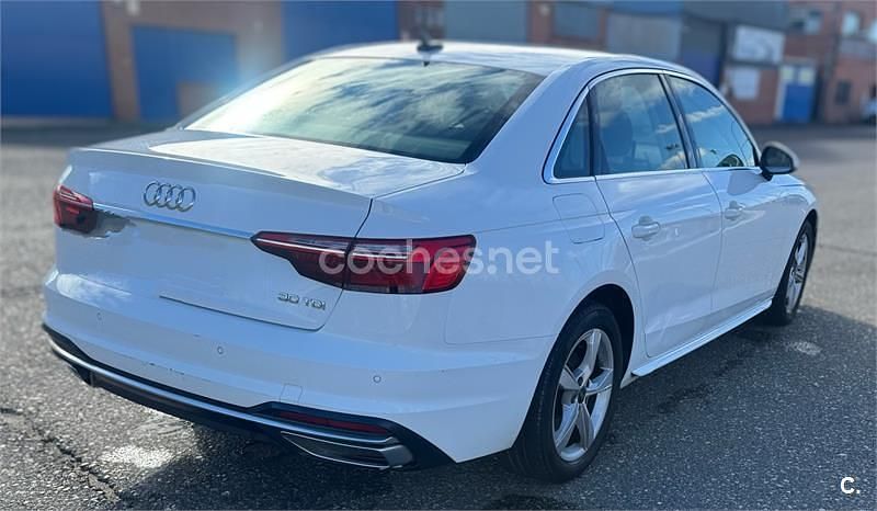 Blanco Usado 2021 Audi A4 Advanced Plus Berlina | 18.900 € (Precio justo) - Imagen 1/4