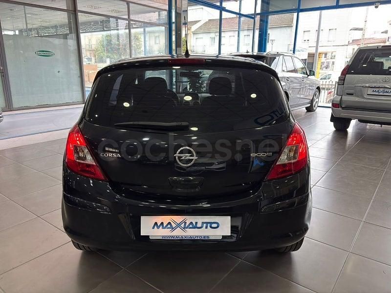 Usado Opel Corsa Expression 75 CV (55 kW) 2014 Negro Berlina