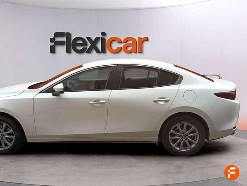 Usado Mazda 3 Center-Line 186 CV (136 kW) 2025 Blanco Berlina