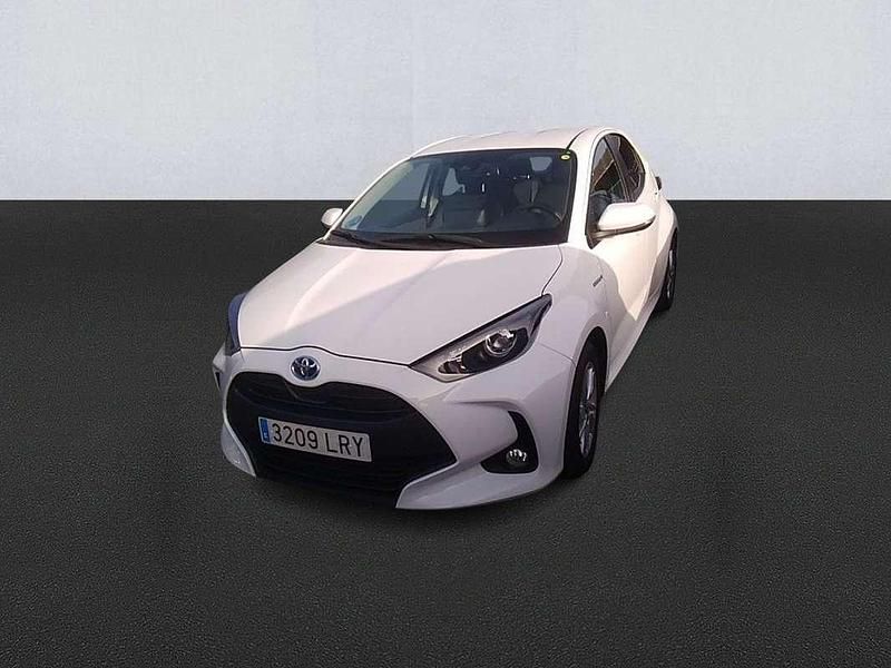 Negro Usado 2021 Toyota Yaris Hybrid Business Edition Berlina | 17.600 € (Precio justo) - Imagen 1/4