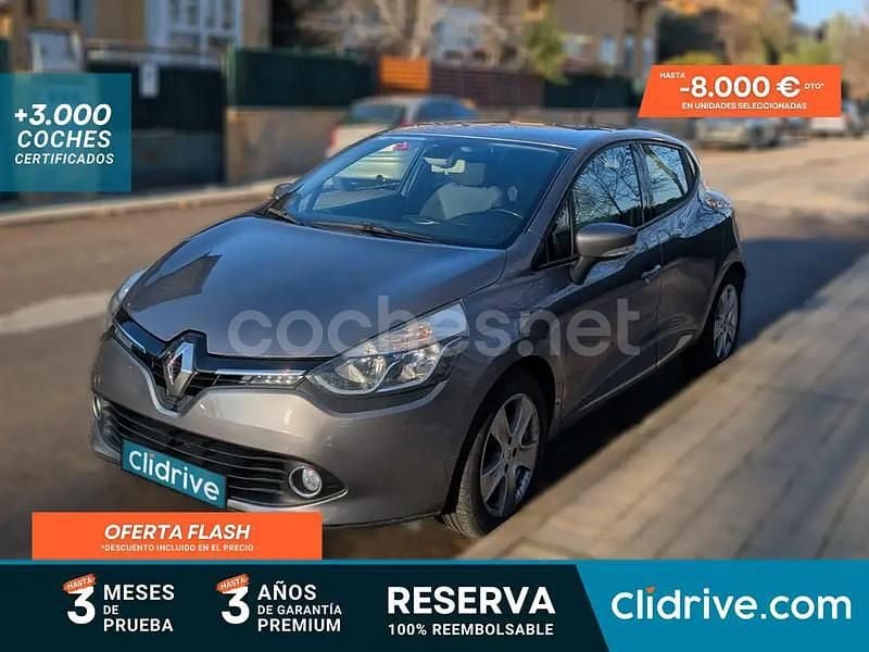 Usado Renault Clio IV Dynamique 122 CV (89 kW) 2014 Gris / plata Berlina