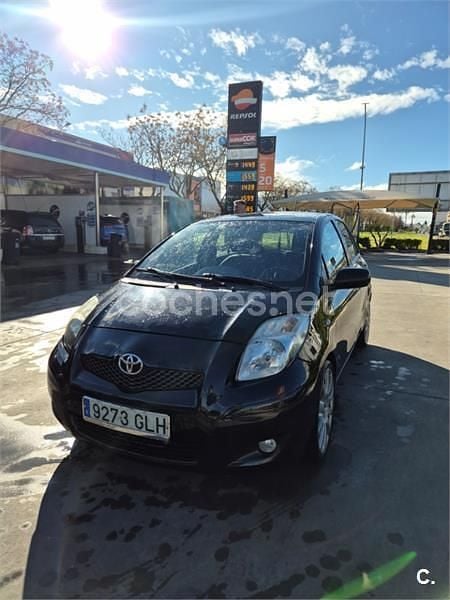 Negro Usado 2009 Toyota Yaris Berlina | 3400 € (Buen precio) - Imagen 1/4
