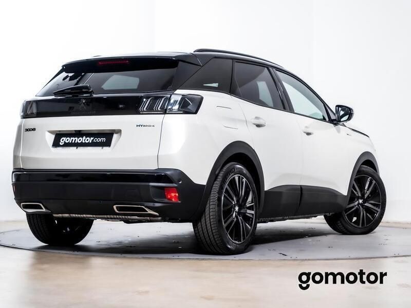 Usado Peugeot 3008 GTi 300 CV (220 kW) 2023 Blanco nacarado c3 capase SUV