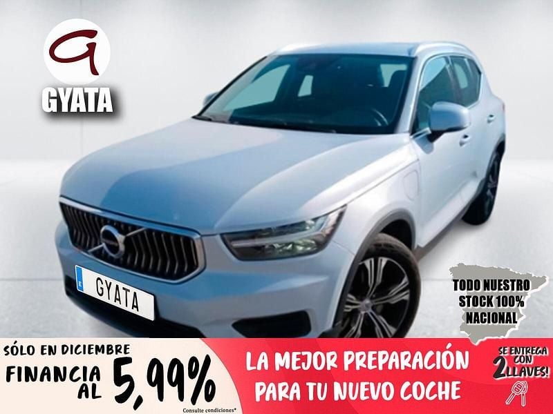 Usado Volvo XC40 Inscription 211 CV (155 kW) 2021 Gris / plata SUV