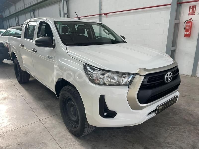 Blanco Usado 2021 Toyota HiLux Recogida | 25.990 € (Precio justo) - Imagen 1/4