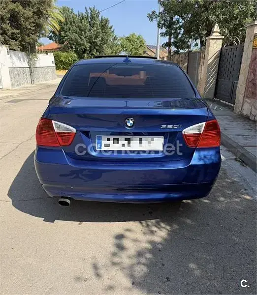Usado BMW 320 150 CV (110 kW) 2007 Azul Berlina