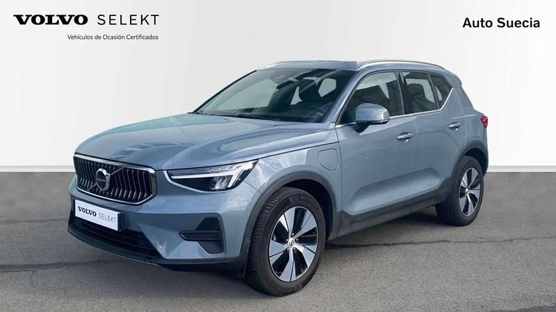 Gris Usado 2023 Volvo XC40 Core SUV | 35.700 € (Precio justo) - Imagen 1/4