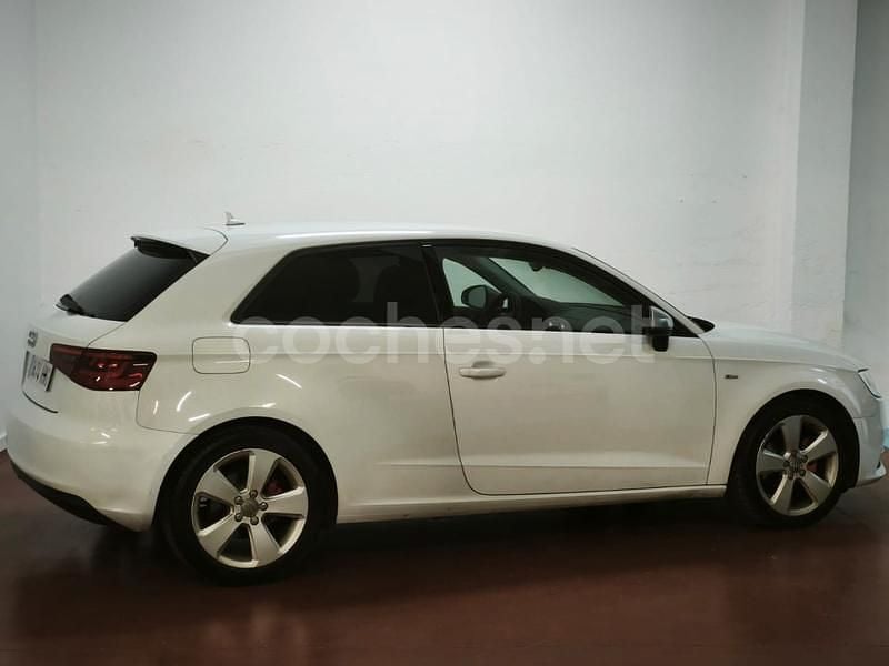 Usado Audi A3 S-Line 150 CV (110 kW) 2014 Blanco Berlina