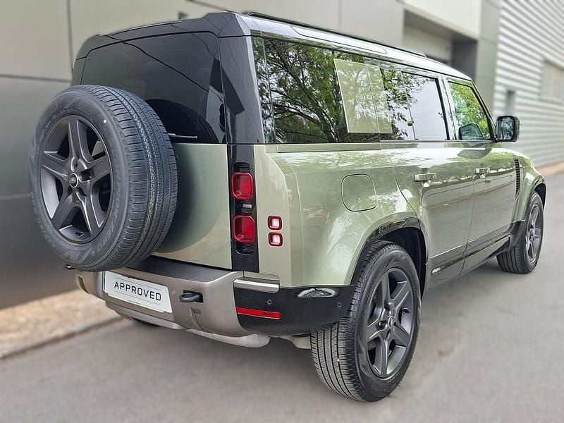 Usado Land Rover Defender SE Dynamic 249 CV (183 kW) 2025 Verde SUV