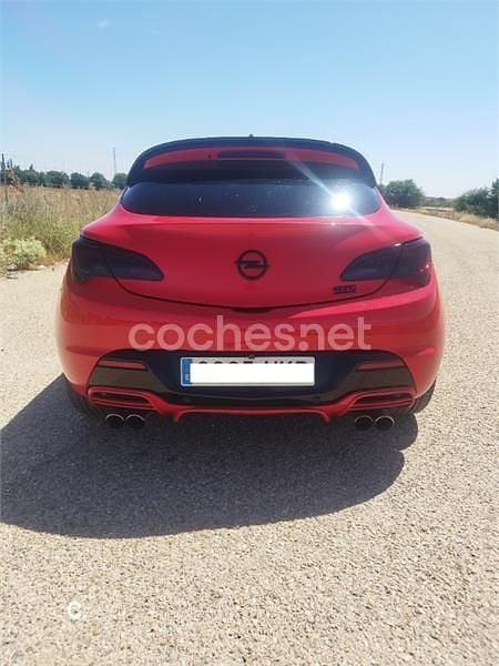 Rojo Usado 2012 Opel Astra GTC Sportive Berlina | 5000 € (Super precio) - Imagen 1/4