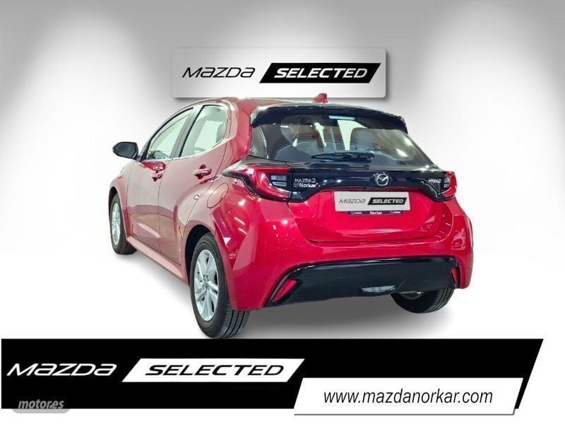 Usado Mazda 2 Comfort 116 CV (85 kW) 2023 Rojo Berlina